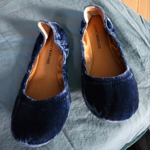 Blue velvet Lucky Brand ballet flats size 8 / 38